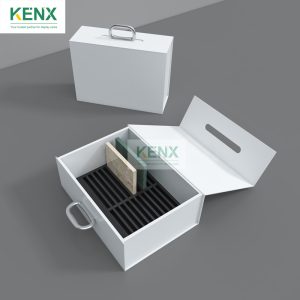 Portable ceramic tile sample box